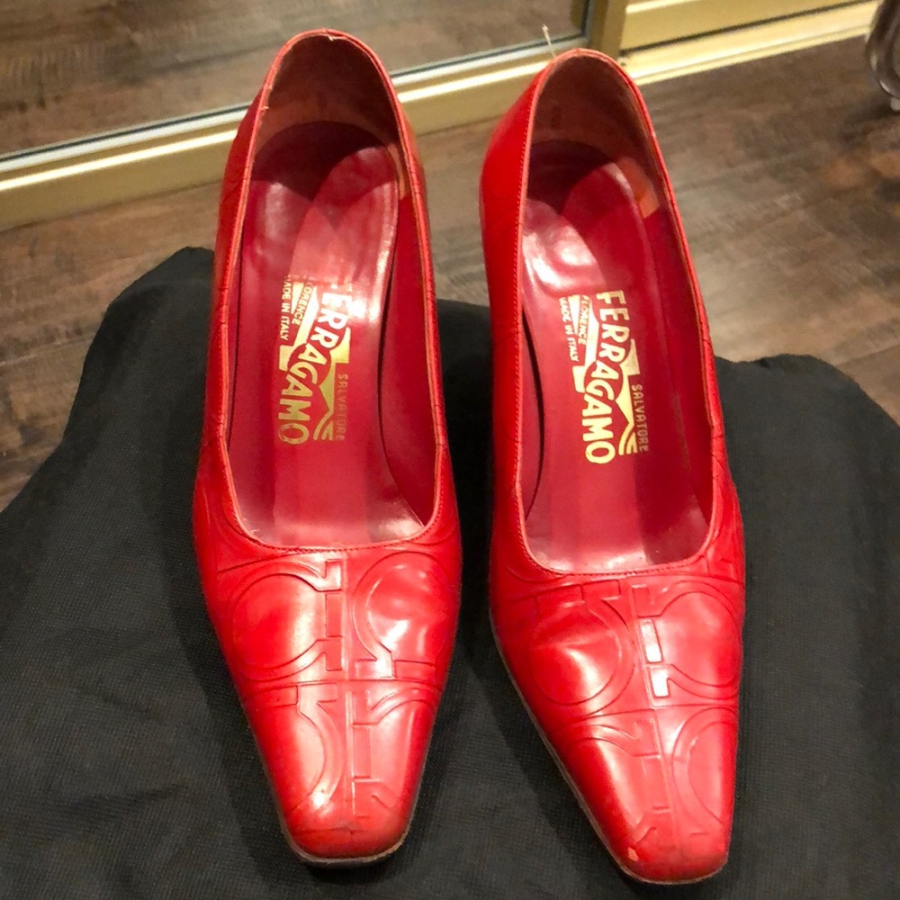 Salvatore Ferragamo Heels Sz 6.5